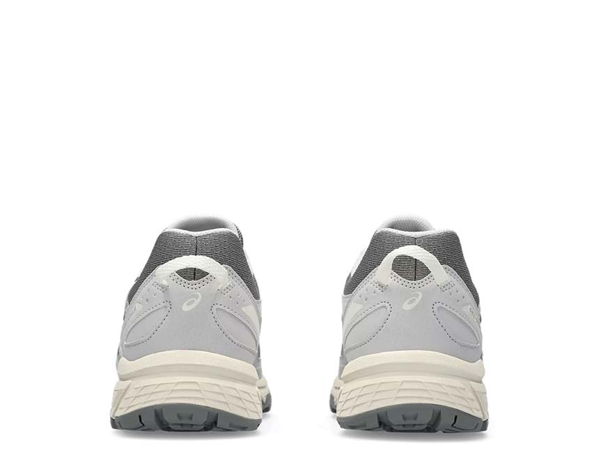 Asics Gel Venture 6 Clay Grey/Cream detail — mesh and trail overlay