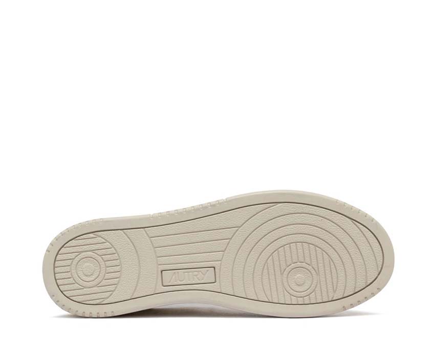 Autry Medalist Low Nbk Suede Mint Loft Detail — Autry-Logo