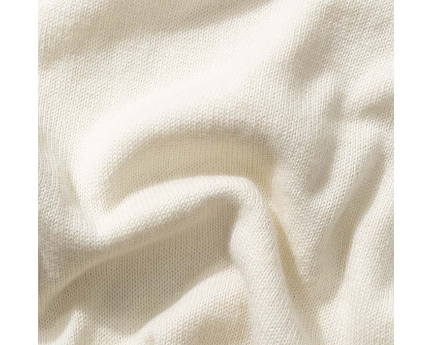 Edmmond Studios Dinner's Polo Off White Detail — Perlmuttknöpfe
