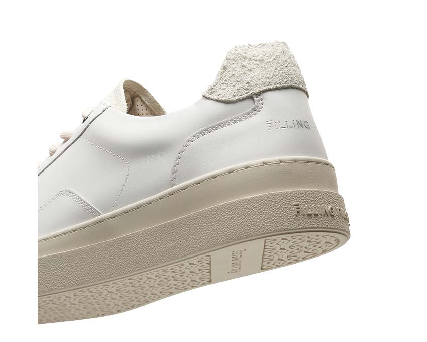 Filling Pieces Mondo Viera White detail — Dutch luxury leather finishing