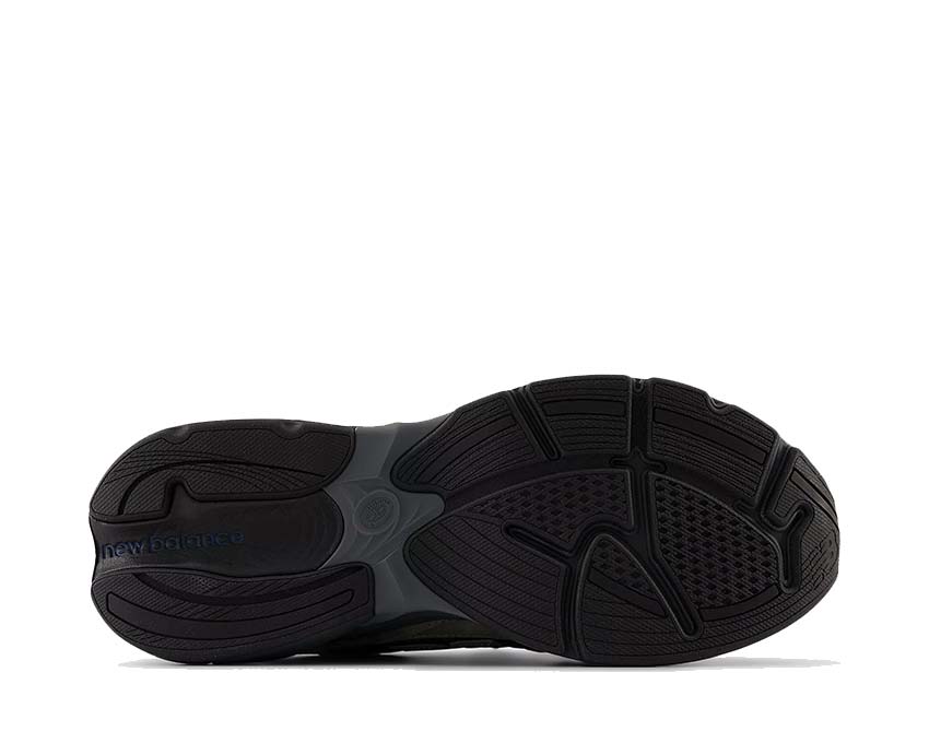 New Balance 2010 Dockside dettaglio — pannelli indaco e logo iconico