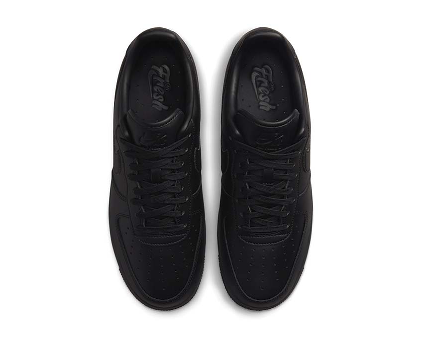 Nike Air Force 1 07 Fresh Black — vue trois quarts