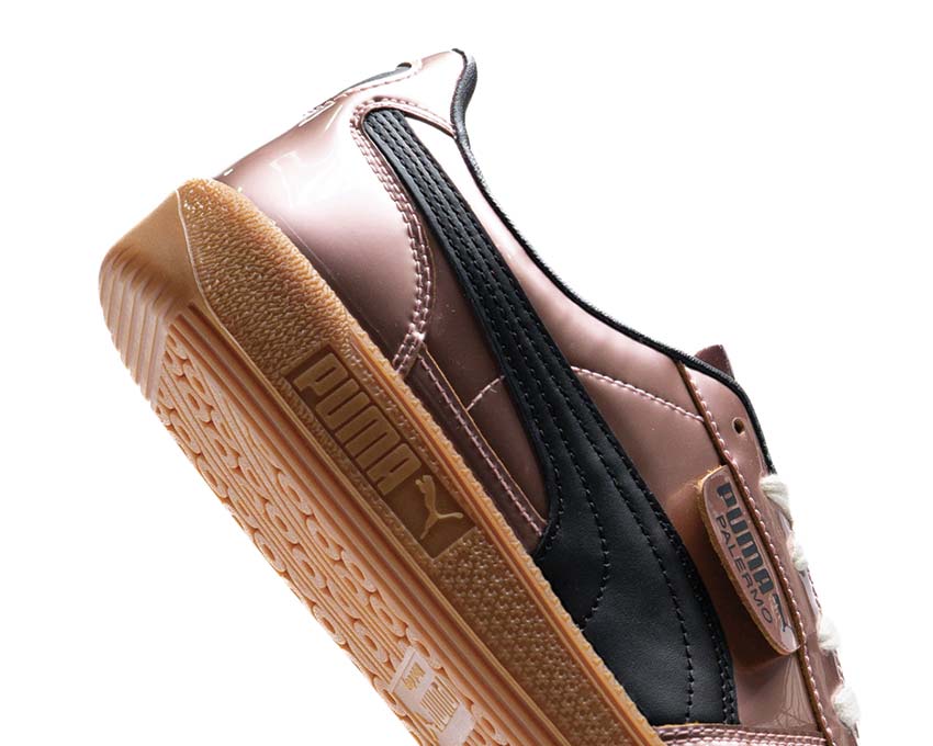 Puma Palermo FC Metallic Bright Pink Black dettaglio — stemma FC Palermo