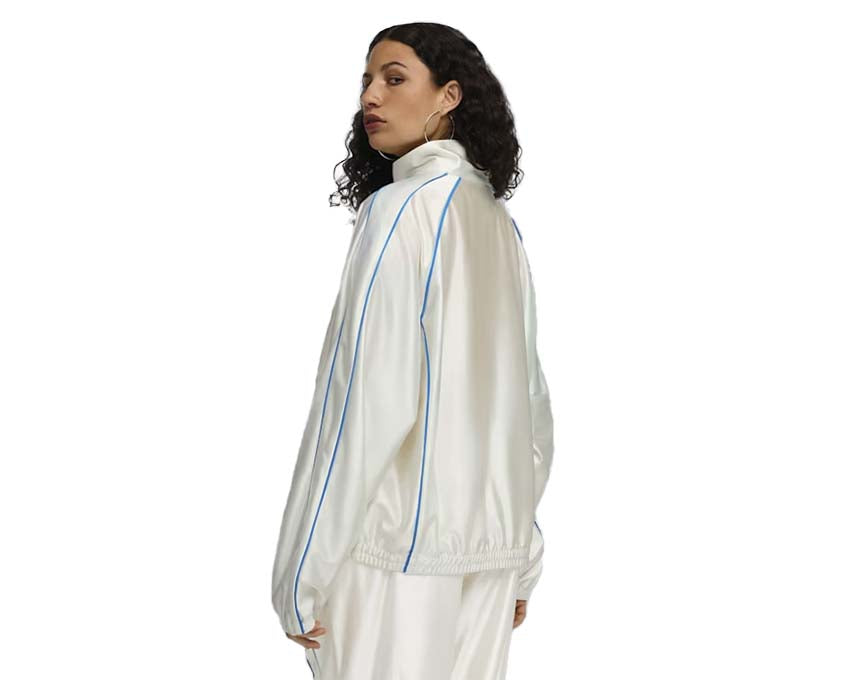 Puma Fenty T7 Track Jacket détail — détail logo Fenty T7 Track Jacket