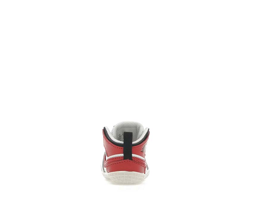 Jordan Air Jordan 1 Baby Crib Bootie detail — soft textile baby Jordan