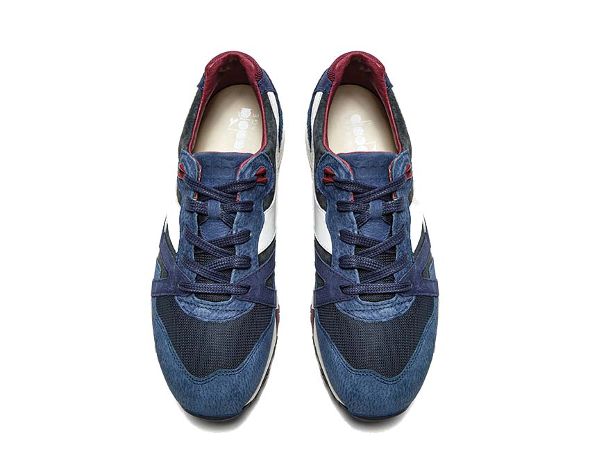 Diadora N9000 Italia Insignia Blue Detail — Zunge Stickerei Logo