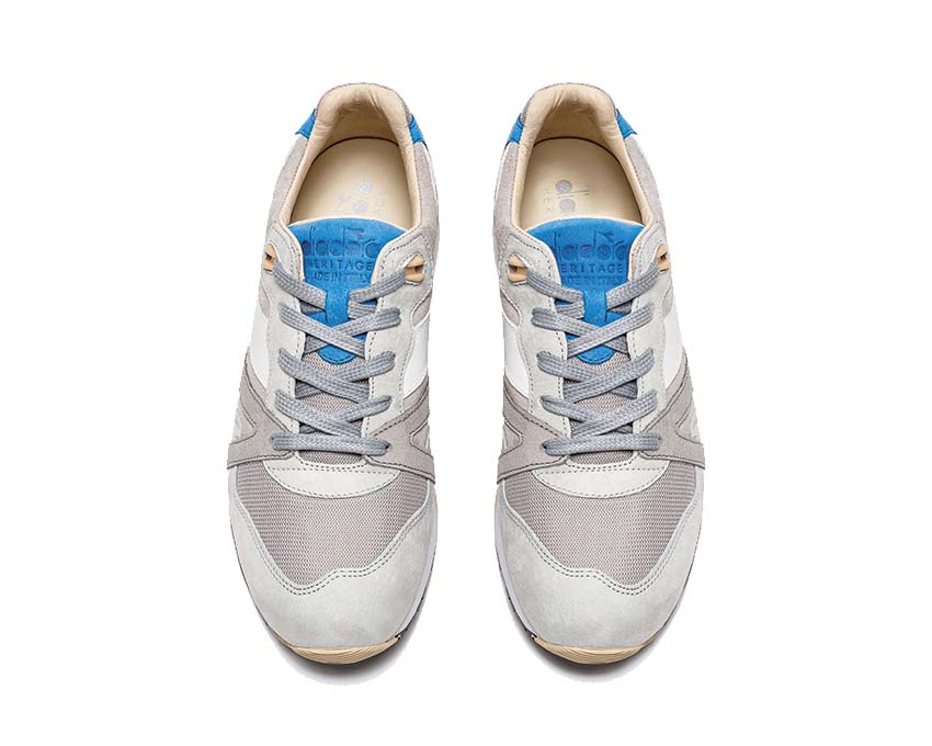 Diadora N9000 Italia Nickel Free Detail — Zunge Logo Stickerei