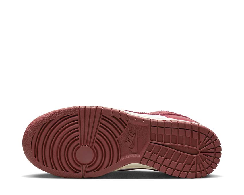 Nike Dunk Low PRM W White Team Red Coconut Milk — Vorderansicht