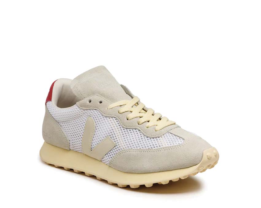Veja Rio Branco Lunar/Pierre sole — natural rubber sole