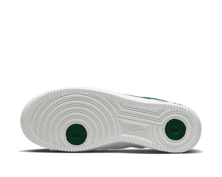 Nike Air Force 1 '07 SE W Sail Malachite White Metallic Gold — vista tre quarti
