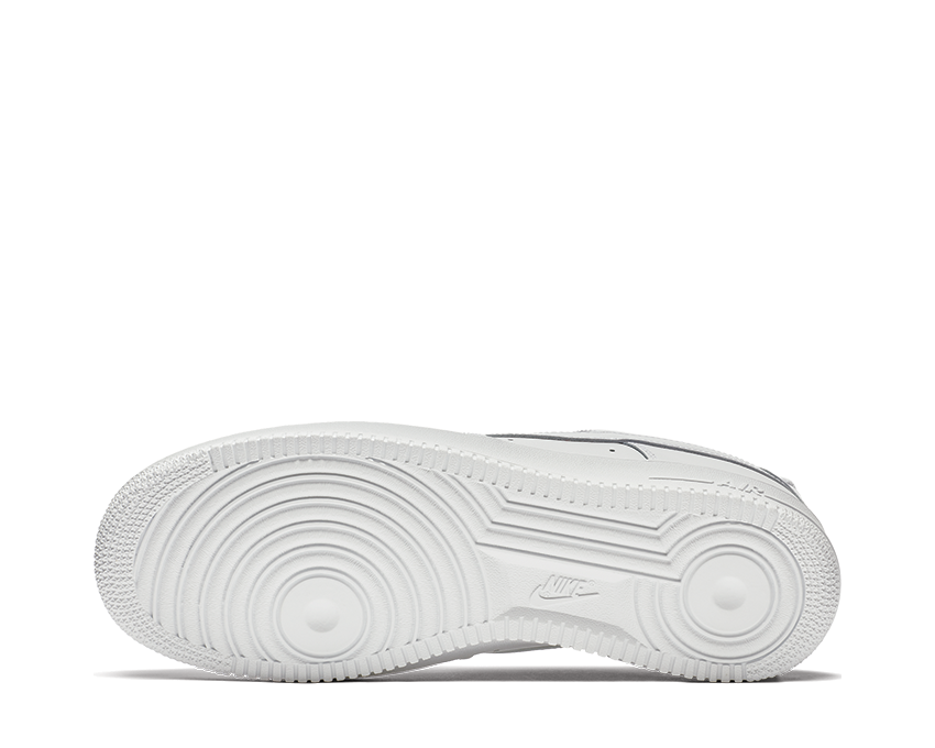 Nike Air Force 1 '07 White — vue de face iconic all white triple
