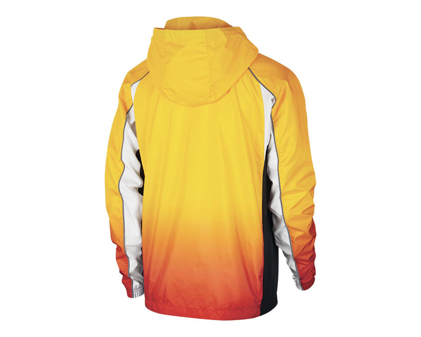 Nike NRG TN Track Jacket HD Orange Detail — technischer orangefarbener HD-Stoff