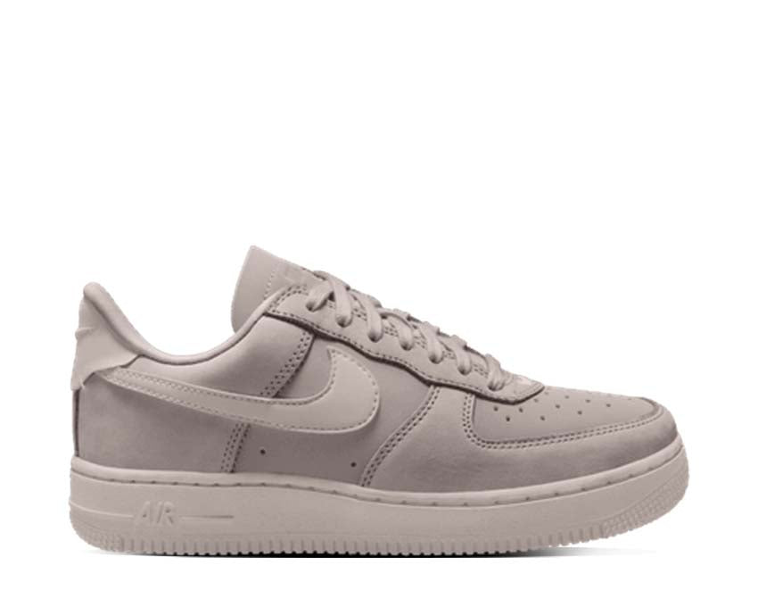 Nike Air Force 1 Retro Premium Essential W Pumice — baskets femme lifestyle beige sable