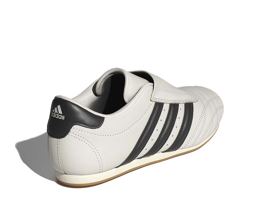 Adidas Taekwondo W Off White détail — tige cuir Off White et bande Core Black