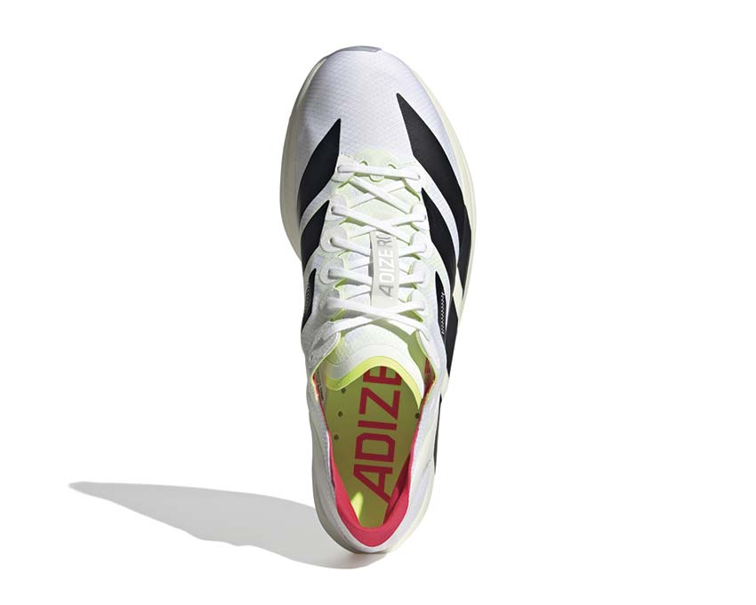 Adidas Adizero Takumi Sen 11 Cloud White dettaglio — mesh traspirante accento Lucid Red