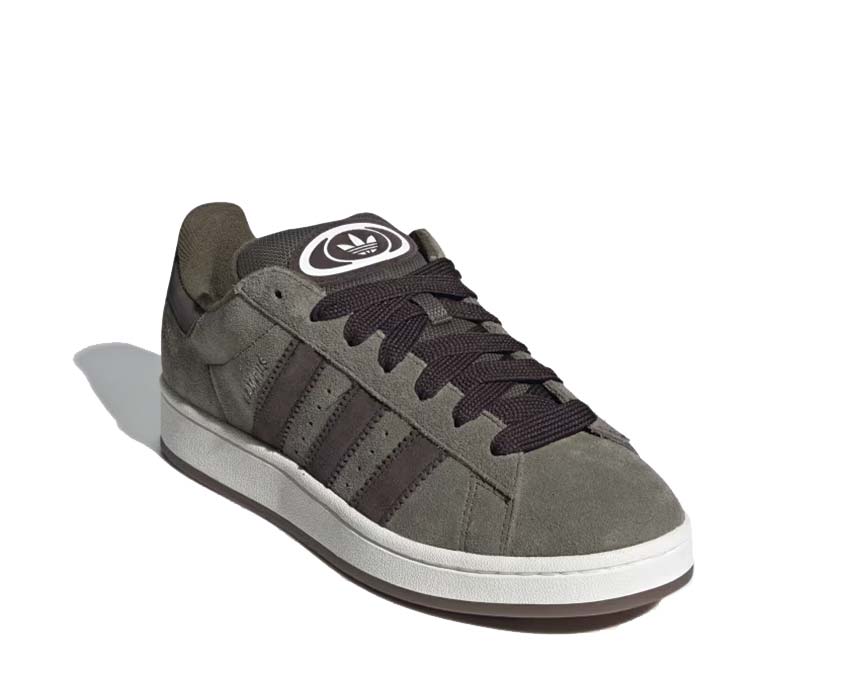 Adidas Campus 00s Olive Strata vue latérale — profil bas daim et semelle gomme