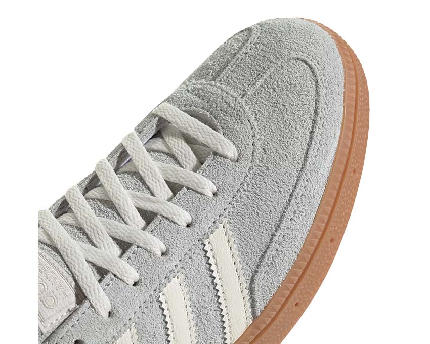 Adidas Handball Spezial W Wonder Silver side view — metallic silver reflections