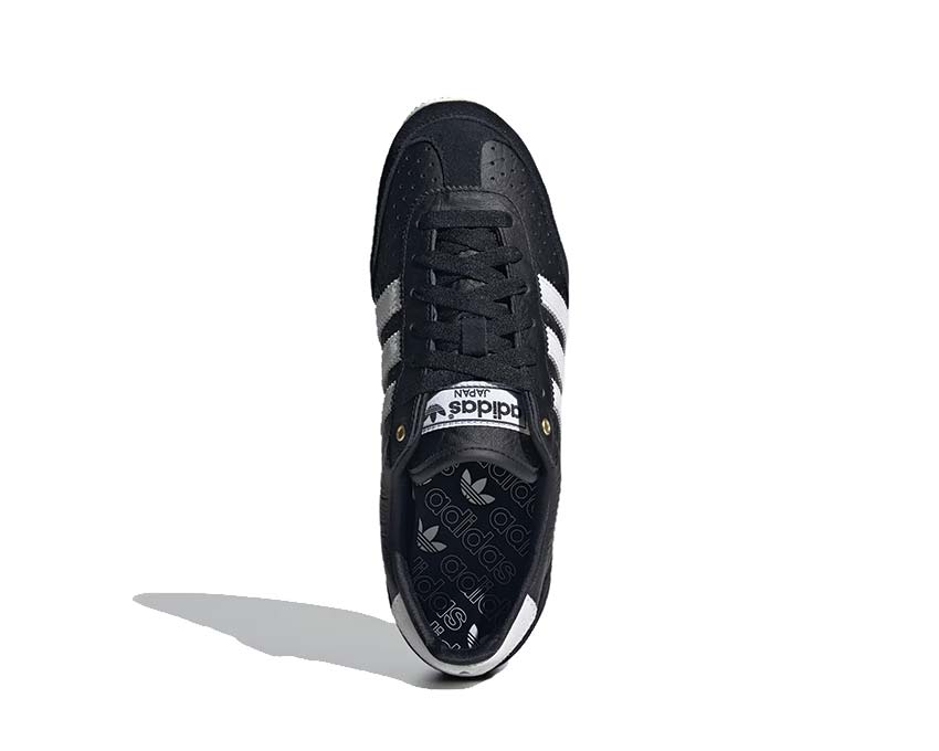 Adidas Japan W Core Black dettaglio — pelle bianca e nera