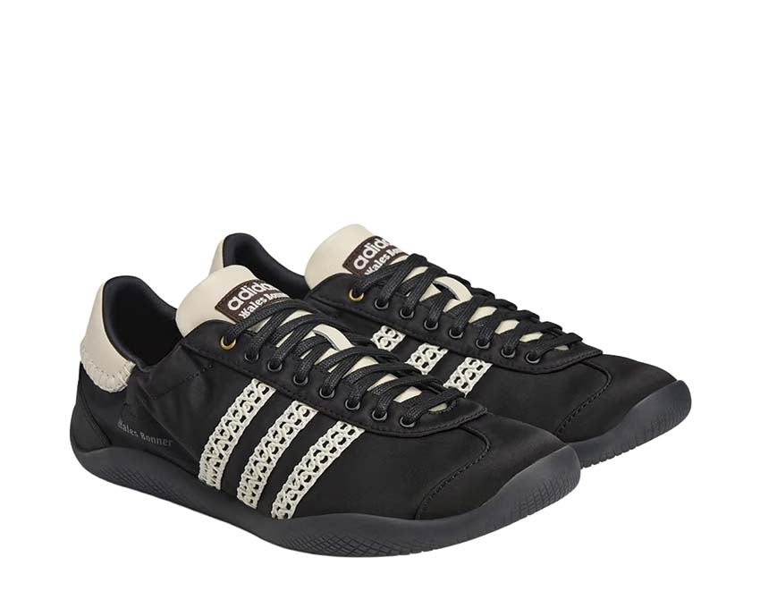 Adidas Karintha x Wales Bonner Low Satin Black vista laterale — tomaia raso nero