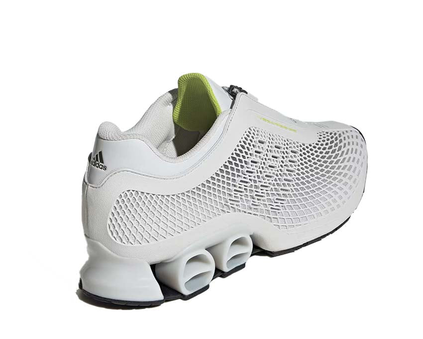 Adidas Megaride S2 Crystal White détail — mesh respirant blanc cristal