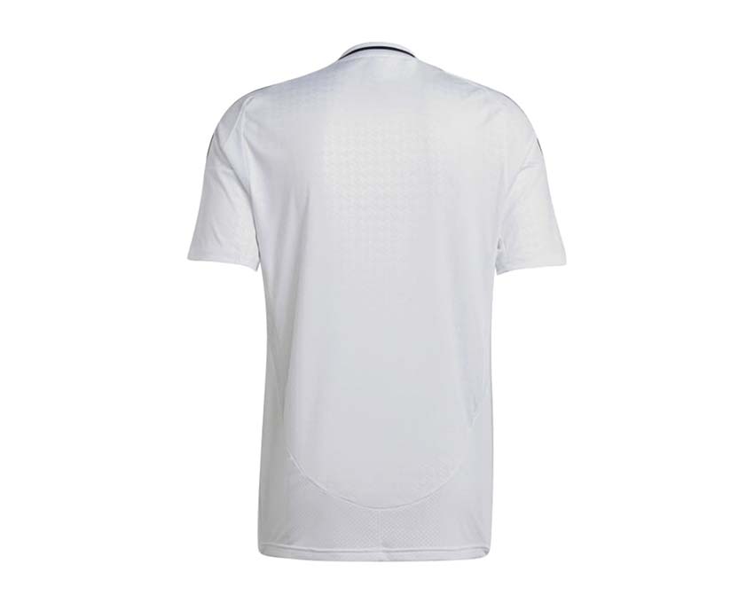 Adidas Camiseta Real Madrid 24/25 Local vista delantera — estampado y escudo oficial