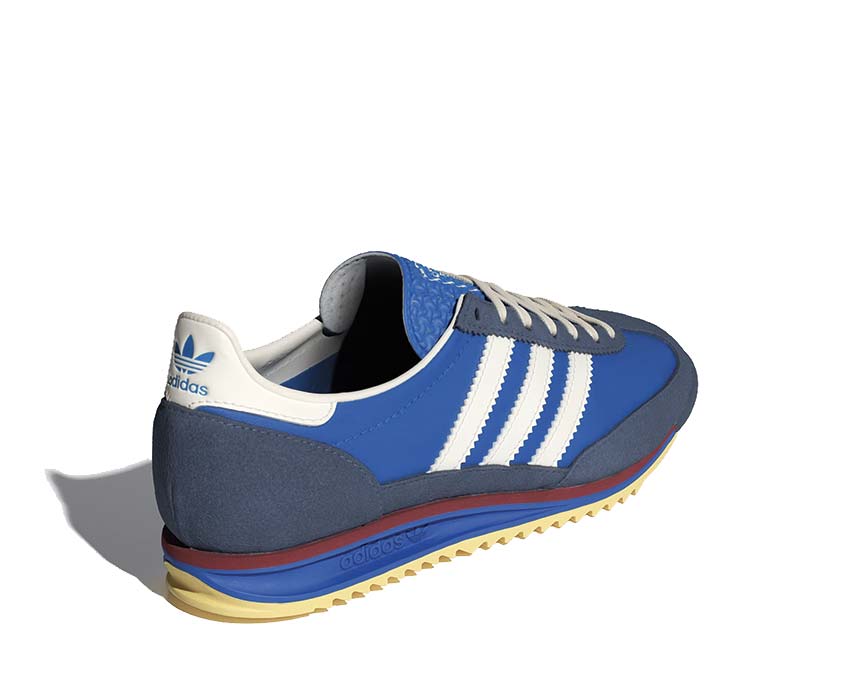 Adidas SL 72 OG Blue Bird détail — languette suédée et empeignes cuir femme