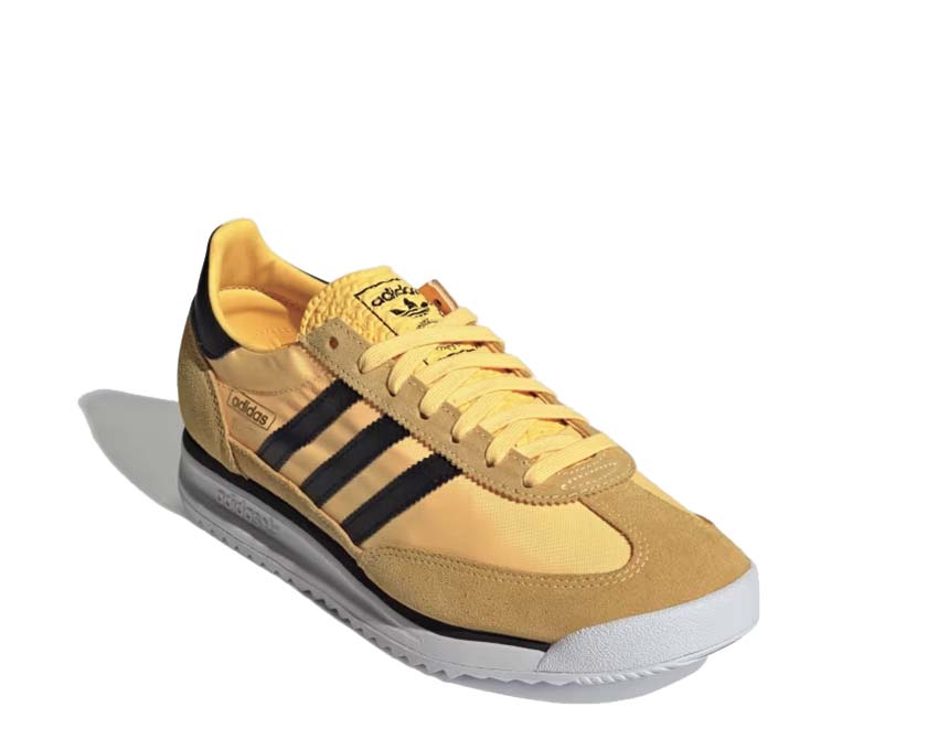 Adidas SL 72 RS Spark Core Black détail — logo 3 bandes brodé