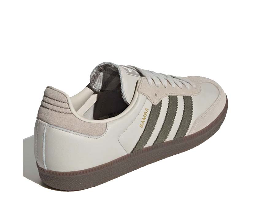 Adidas Samba OG Aluminum Gum détail — empiècement daim avant-pied
