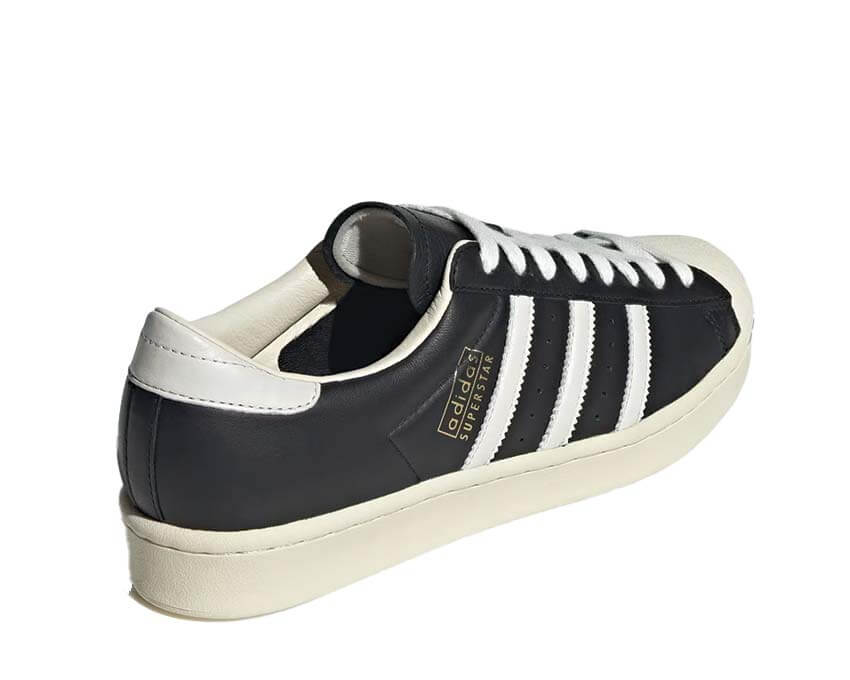 Adidas Superstar Vintage Core Black Cloud White détail — tige cuir vieilli vintage