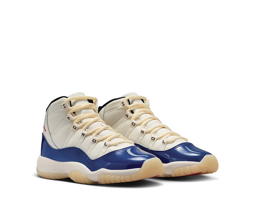 Air Jordan 11 Retro GS Rare Air navy — sole detail Jordan 11 streetwear hype sneakers