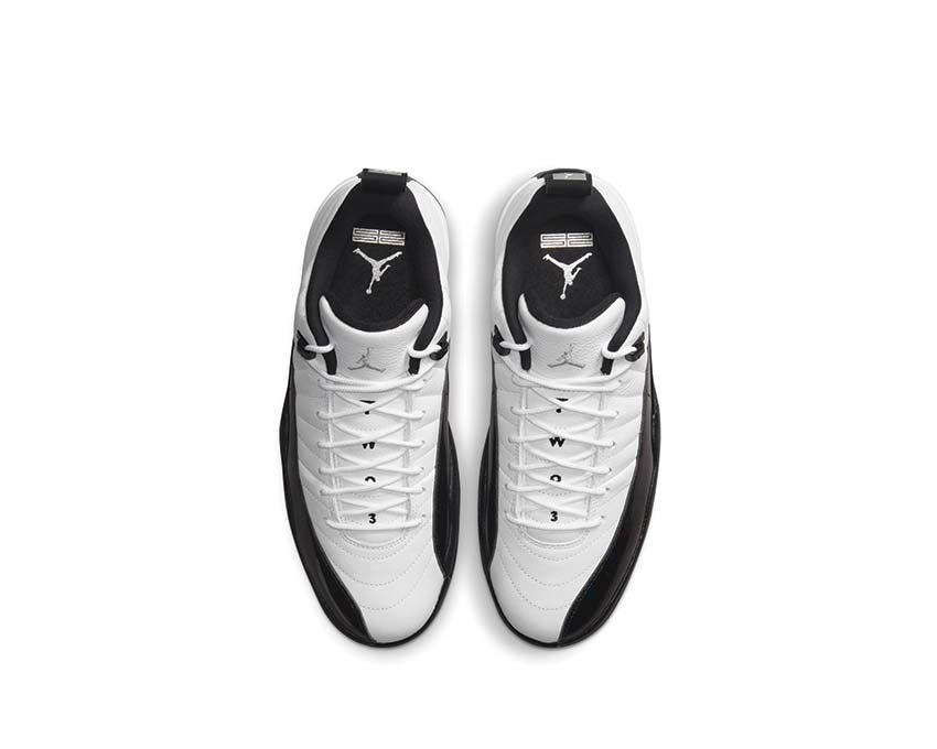 Jordan Air Jordan 12 Retro Low White Black Metallic Silver détail — tige cuir métallisé