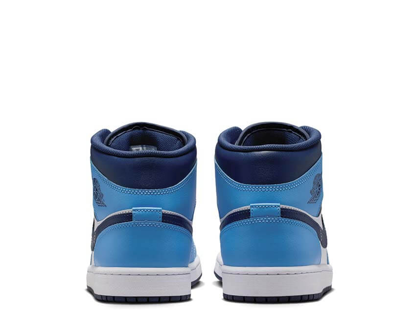 Air Jordan 1 Mid University Blue détail — tige cuir bleu basketball culture hype