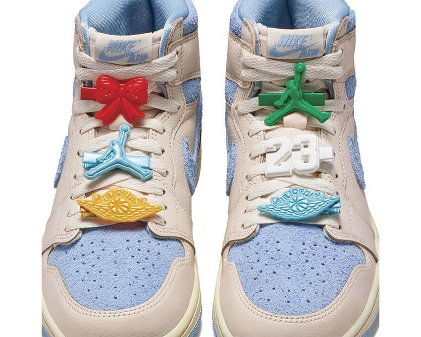 Air Jordan 1 Retro Hi OG W Psychic Blue vue latérale — cuir bleu psychic