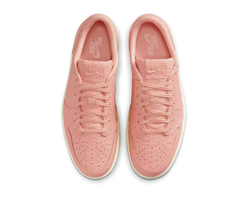 Air Jordan 1 Retro Low No Swoosh Arctic Orange — semelle Air Jordan Low orange blanc