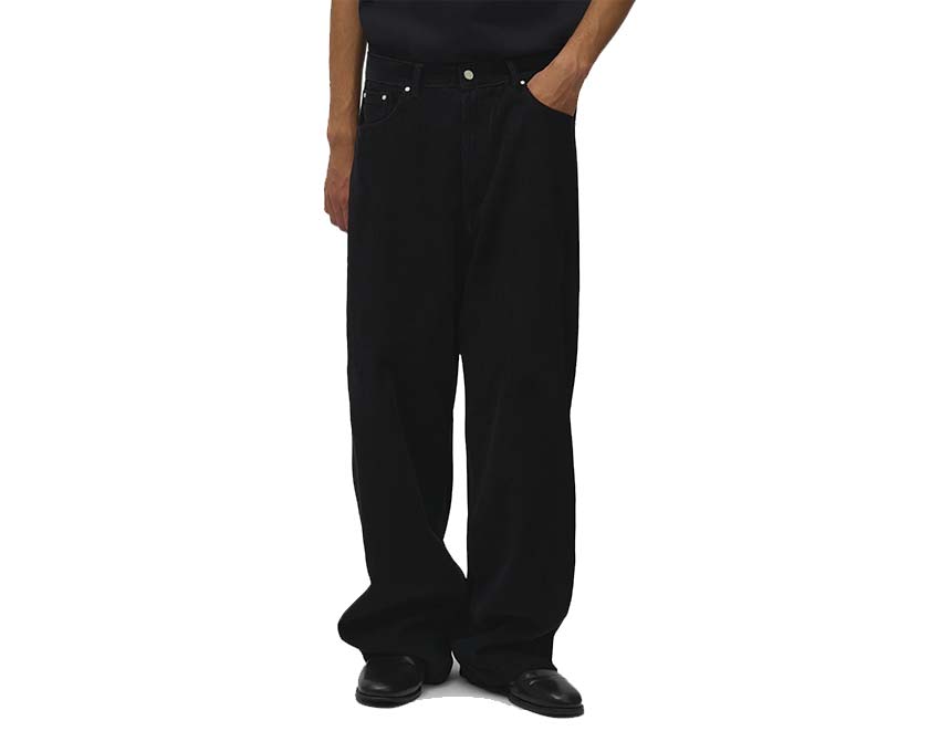 Arte Corduroy Pants vue latérale — pantalon velours côtelé coupe droite