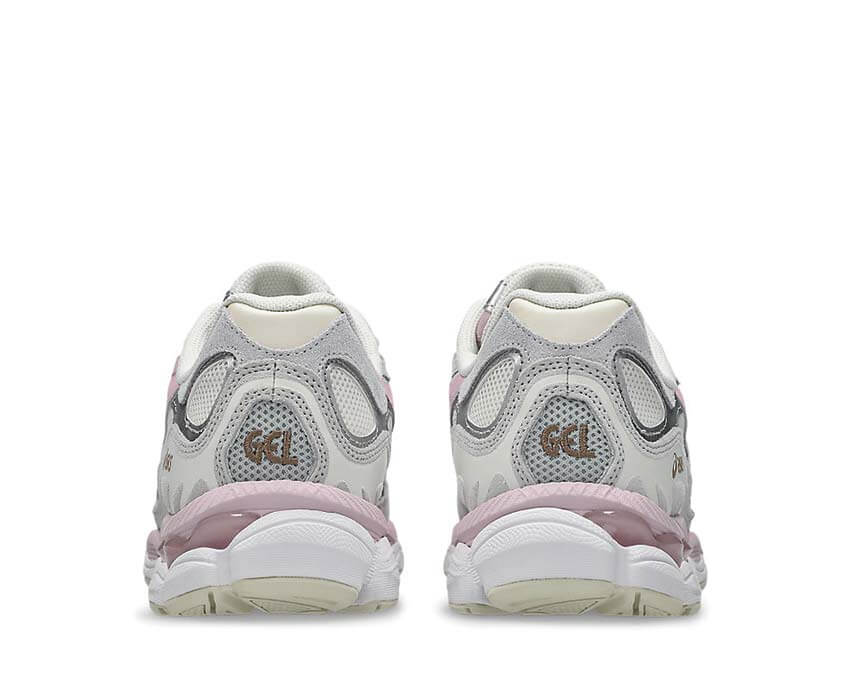 Asics Gel NYC Barely Rose semelle — amorti Gel rétro