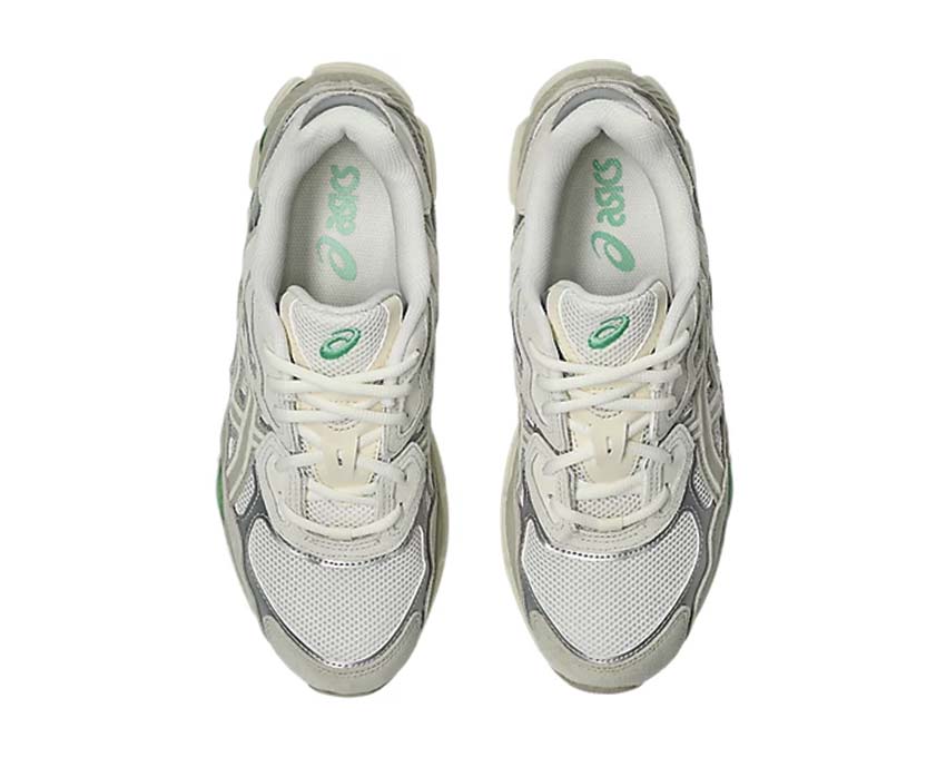 Asics Gel NYC Cream/Fossil détail — mesh et suède 90s