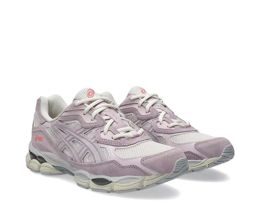 Asics Gel NYC Cream/Rose Water vue latérale — tige mesh et cuir vintage