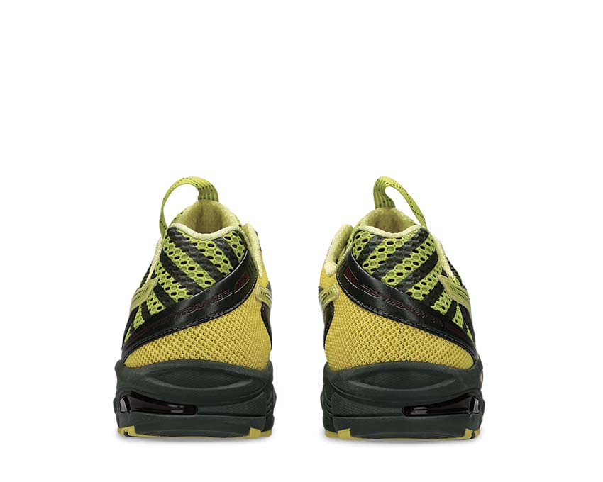 Asics UB9-S Gel DS Trainer 14 Dark Mustard détail — tige collaboration