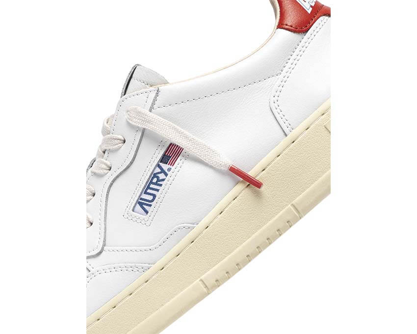 Autry Medalist Low vue latérale — cuir premium bicolore vintage