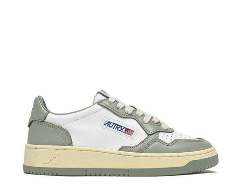 Autry Medalist Low Sea — sneakers femme cuir bleu mer lifestyle premium