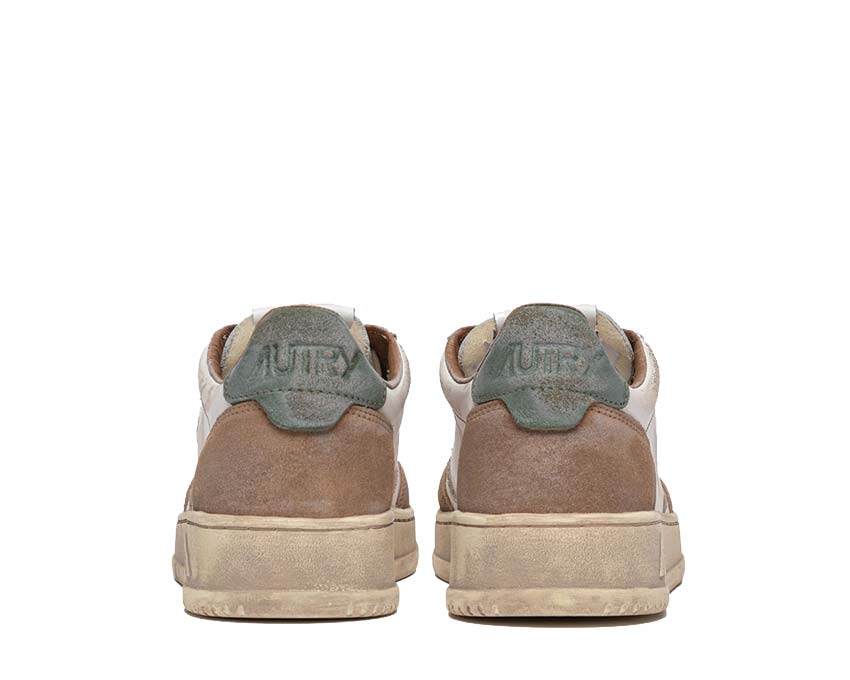 Autry Super Vintage Low Cyprus Cognac suela — suela de crepé gruesa beige