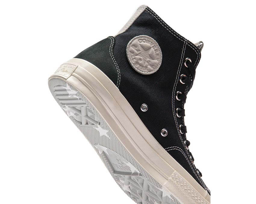 Converse Chuck 70 Hi Eclipse vue latérale — tige haute toile éclipse bicolore
