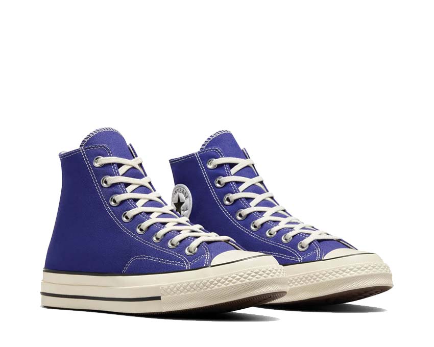 Converse Chuck 70 Hi Night Indigo/Egret Lilac Seitenansicht — hoher Schaft Indigo Lila sanft
