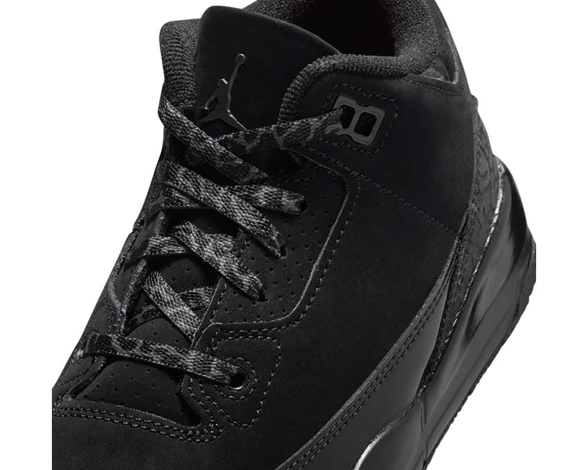 Jordan 3 Retro Black Cat PS vue latérale — cuir premium noir tout noir PS