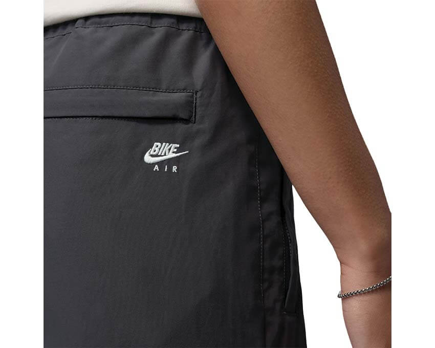 Jordan BIKE AIR Nigel Sylvester Pants Anthracite — corte moderno tejido técnico BMX