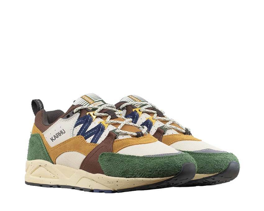 Karhu Fusion 2.0 Douglas Fir vista lateral — mesh verde natural