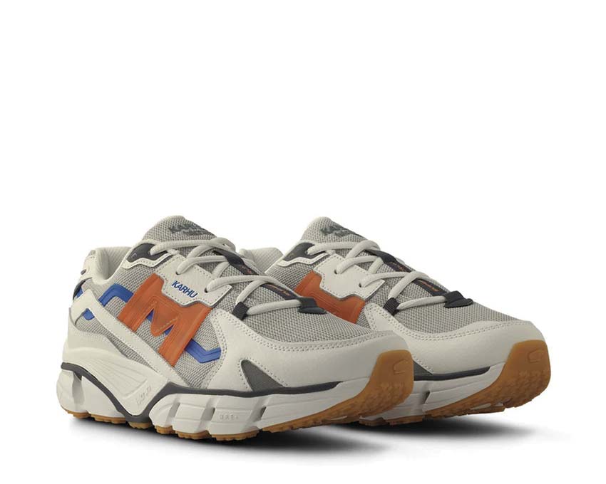 Karhu Super Fulcrum Pearl Blue Nasturtium vue latérale — daim bleu perlé