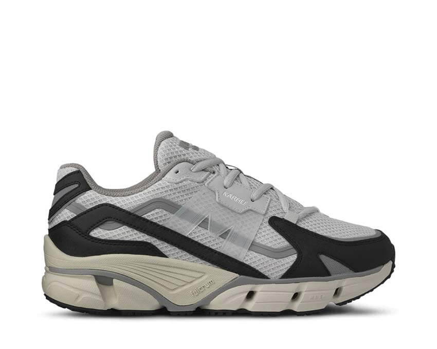 Karhu Super Fulcrum Jet Black — sneaker unisexe rétro sport noir total