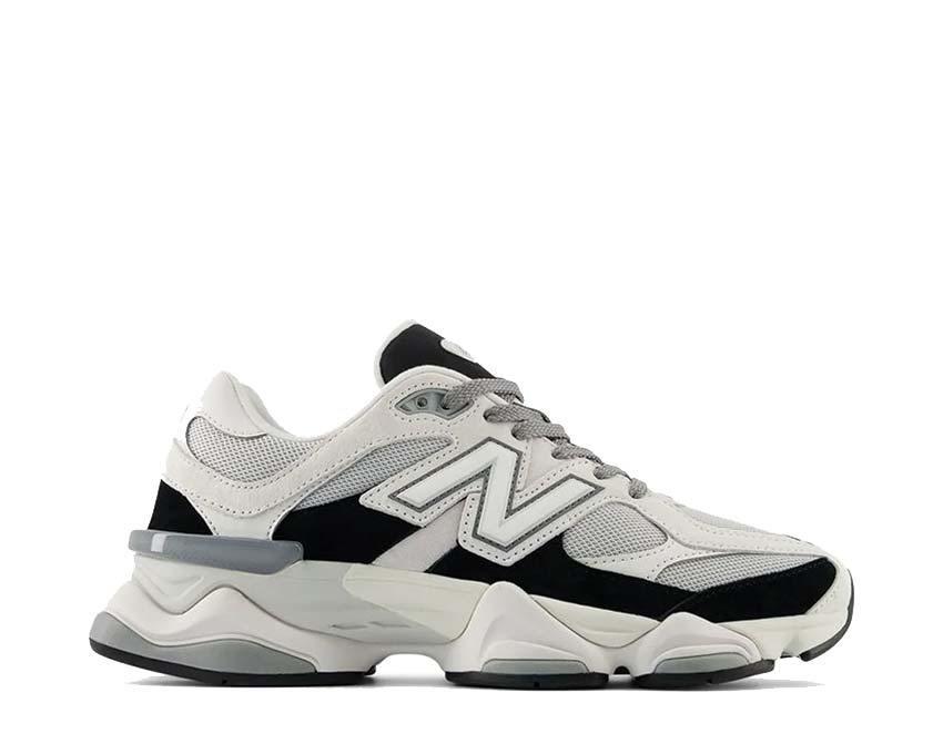New Balance 9060 Jet Black — sneaker unisex platform stile retro